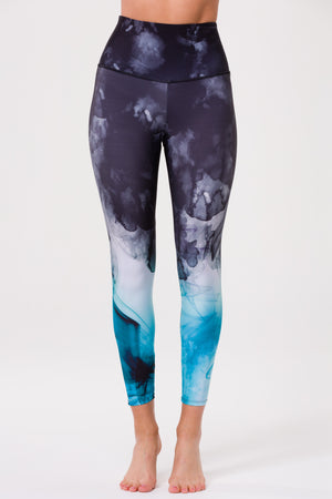 ONZIE // HIGH RISE GRAPHIC LEGGING - SMOKEY ICE