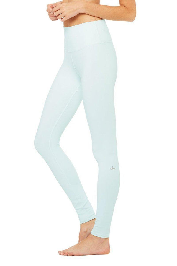 Sea Yogi - Alo Yoga Airlift Leggings in Marine light Blue side - tienda de yoga