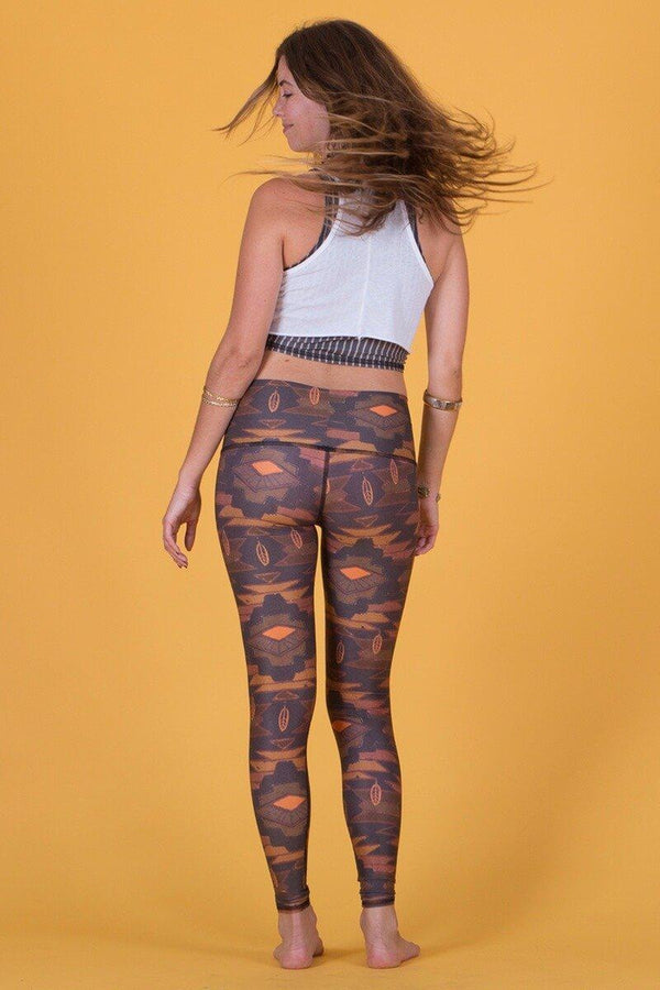 SEA YOGI Southern Cross Black Hot Pant by Teeki, Yoga Shop in Palma de Mallorca, Back